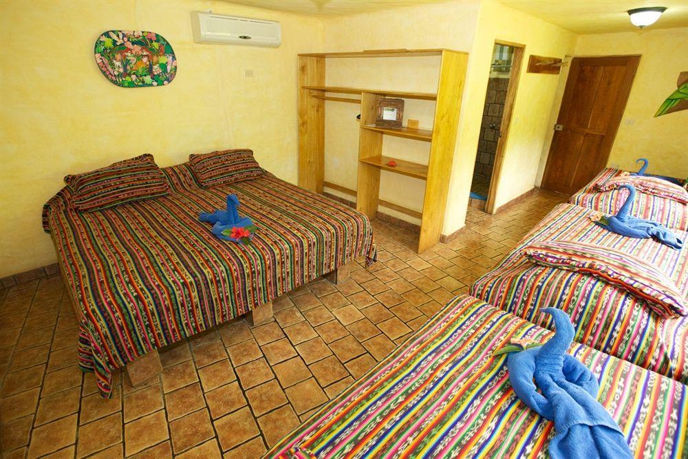 El Sano Banano Beachside Hotel Montezuma Exterior foto