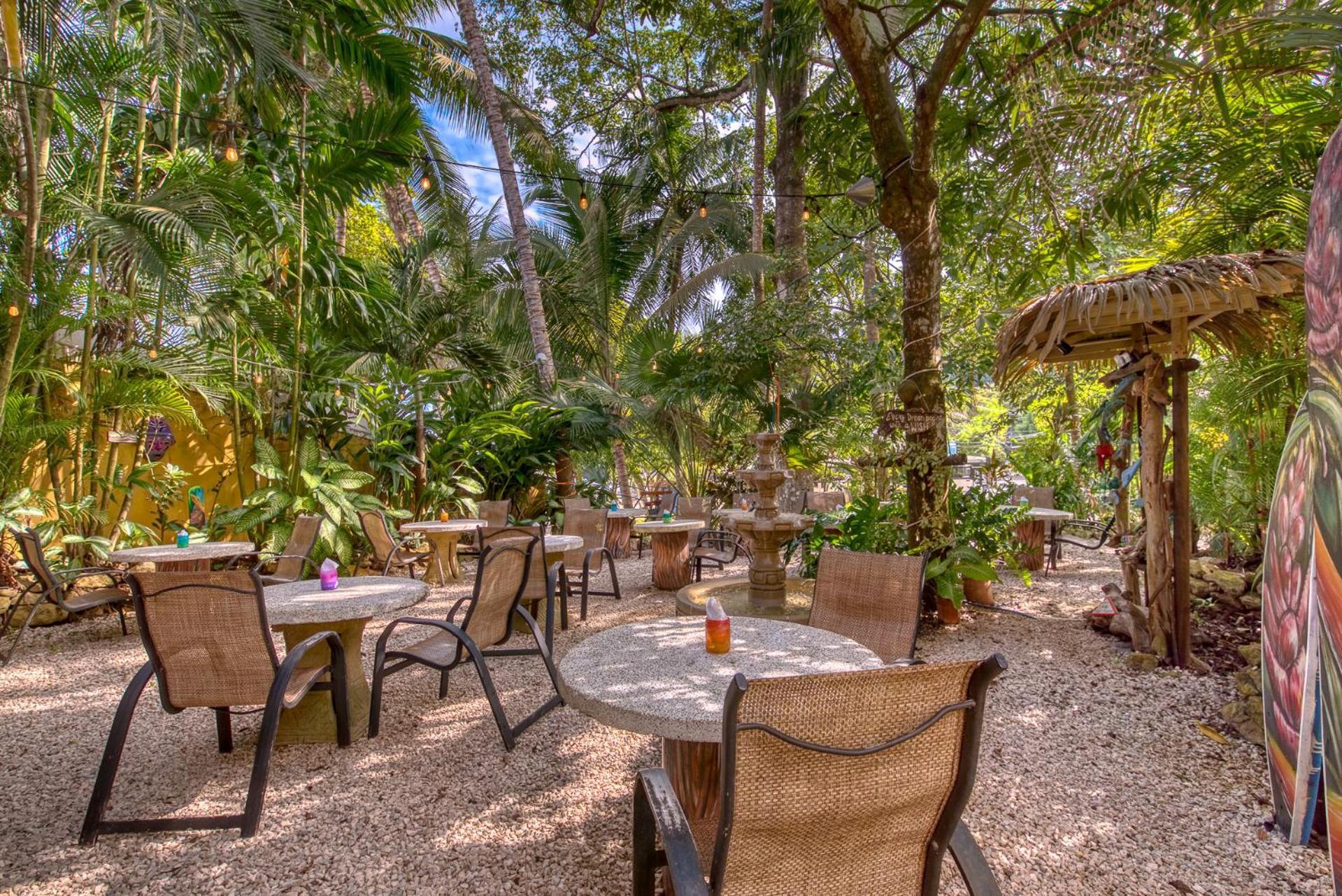 El Sano Banano Beachside Hotel Montezuma Exterior foto